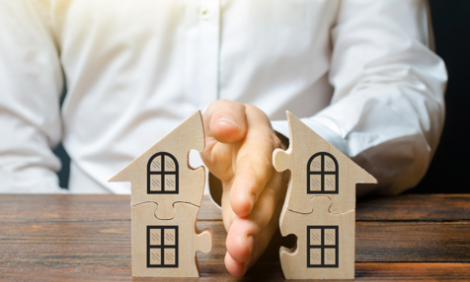 [Rachat de soulte]  Vous souhaitez racheter la part de votre conjoint ou d'un membre de votre famille ?
Faites appel à nos courtiers experts. Ensemble, nous trouverons la solution de financement qui convient le mieux à votre besoin*.  Nos conseillers s'occupent de tout pour votre plus grande sérénité.  Contactez l’agence la plus proche de chez vous : nîmes 04 66 04 75 75  #financement #soulte #divorce #succession #ymanci #uncréditclairetprécis #accompagnement #expertise #transparence  *Offre soumise à conditions, sous réserve de l’acceptation par l’un de nos partenaires bancaires, prêteurs. Un crédit vous engage et doit être remboursé. Vérifiez vos capacités de remboursement avant de vous engager. Plus de détails sur : ymanci.fr/mentions-legales
